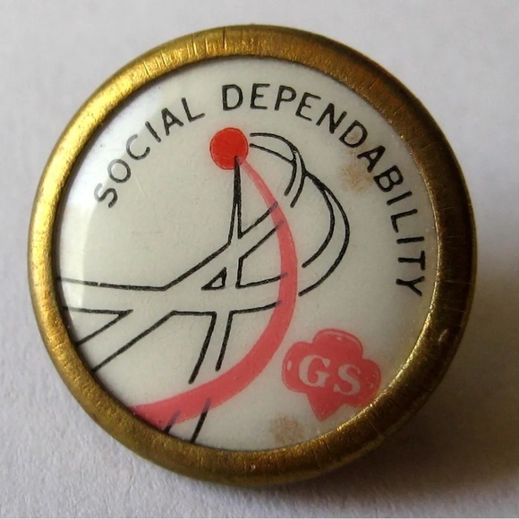 Social Dependability Girl Scouts Pin - Picture 6 of 6